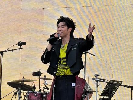 后知后觉武汉草莓的权威性🥺首场音乐节也超稳的#孙天宇 #孙天宇音乐节 #摇汞青年 #逃亡 #孙燕姿