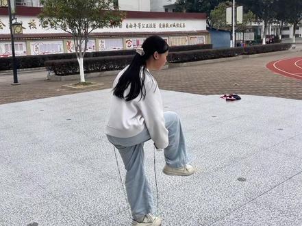 一点点的教学视频#花样跳绳