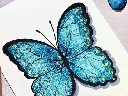 绝了!没想到用X画的蝴蝶这么闪💫刷到的今年都福气爆棚~ 蝴蝶寓意“福”蝶~赶紧画起来吧!#蝴蝶简笔画 #丙烯马克笔绘画 #恩米爆闪马克笔#艺术在抖音#艺术种草指南