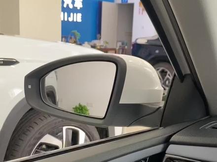 #每天推荐好车 #大众一点也不大众 #dou是好车 23款朗逸外后视镜有,加热,锁车自动折叠,倒车自动下翻,手动调节等功能