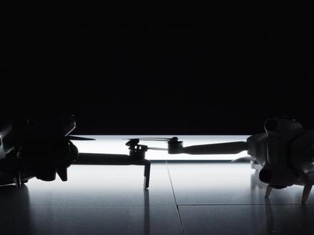 传统无人机 vs 全景无人机:新手第一台无人机,选错后悔? #影翎A1 #大疆mini5pro #无人机航拍 #内容启发搜索