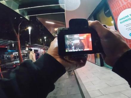 值得推荐的一颗镜头,无论是扫街还是人像都不在话下,配上a7m4效果更佳#相机推荐 #索尼a7m4 #腾龙35150 #腾龙镜头 #扫街