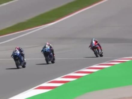 再次恭喜张雪机车夺得WSBK SSP组葡萄牙站双回合冠军,只能说依旧稳定发挥#WSBK #张雪机车 #张雪820RR