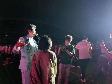 14岁,正无畏!
《雨爱》的秘密,也是她青春的秘籍~
#音乐节 #唱歌 #九江职业大学