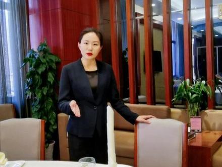 今天我们来分享中式餐桌礼仪#餐桌礼仪 #商务宴请的座位安排