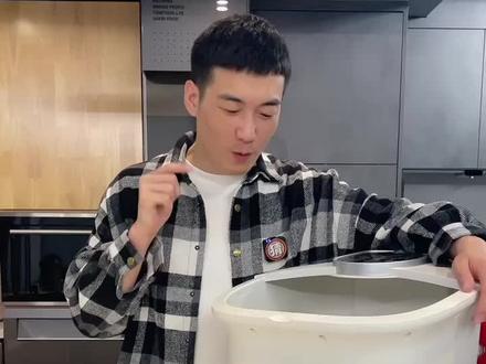 电动泡脚桶怎么选?记住这三点,准没错!睡前泡脚真是件享受的事!#泡脚桶#足浴盆