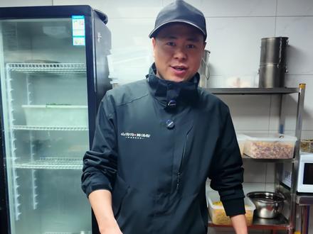 今日做一个老浏阳做法乡里辣椒蒸新鲜肉做干拌面的码子#乡里食材 #分享家乡美食 #浏阳 #浏阳烟花