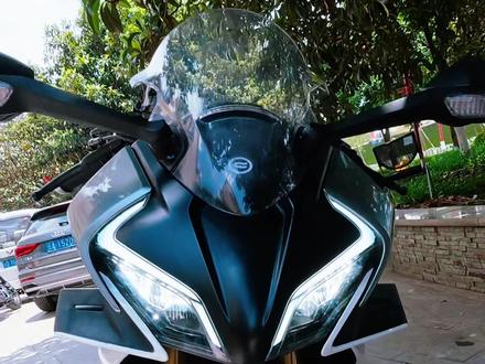 国产车不行?先看看这辆神车! #春风450sr #春风动力 #卡点 #机车测评