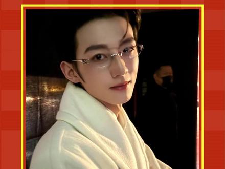 叫你声大粉 还真把自己当嫂嫂了#赖伟明 #大粉 #嫂子病 #离谱 #追星