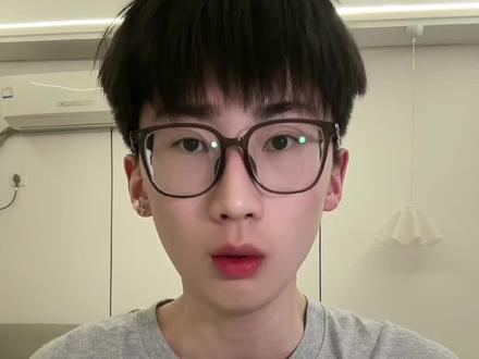 我想请你为你的善良披上铠甲 因为讨好别人不仅对你没有任何好处 还会吸引来很多以自我为中心或者想要利用你这个特点的人#日常唠嗑 #情感共鸣 #内容过于真实 #女生必看 #电影向阳花