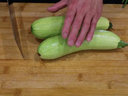 笋瓜炒鸡蛋怎么炒才好吃?大厨教你一招,营养丰富又下饭!#笋瓜炒鸡蛋 #美食 #家常菜教程