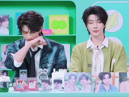 又登QQ啦!笑死了云旗宝子怎么这么可爱!#云旗 #郝熠然 #直播现场