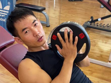 #上胸 #胸中缝的训练方法 #健身教学分享 你中招了吗?