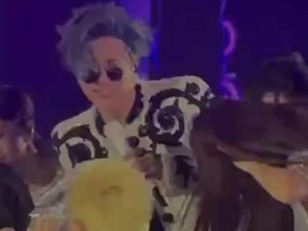 薛之谦长沙演唱会二开座位这样抢! 薛之谦长沙演唱会第二次机会这样把握#演唱会 #薛之谦长沙演唱会 #薛之谦演唱会 #薛之谦