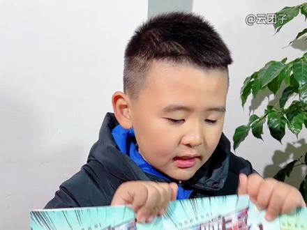 最近爆火的百吨王也出描摹本了,各种大货车,造型炫酷 #手绘 #百吨王 #画画 #百吨王货车