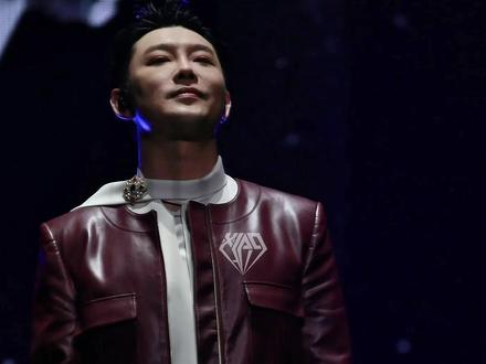 宝石无限巡演北京站(2025)新专辑曲目《亏欠》首唱 四季更迭,落花飘雪@宝石Gem #宝石老舅 #宝石老舅演唱会