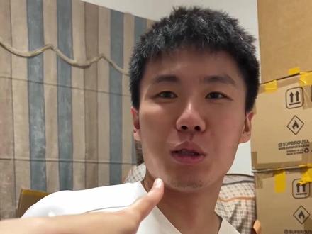 当你吵着吵着发现自己理亏的时候……@赖益烨_ @野球帝 #野球帝Courtman #ChaseTheMoment #情侣日常