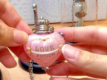 哈利波特饰品周边———迷情剂x福灵剂
#你永远可以相信魔法 #哈利波特 #哈利波特周边