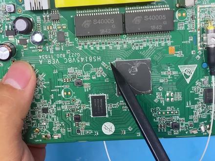 拆解华为的光猫路由器,里面都是的自研芯片,退网还能利用吗? #华为路由器 #海思芯片 #拆解 #路由器 #拆机