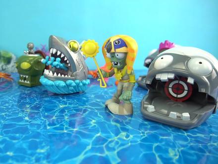 植物大战僵尸:海盗僵尸去海底吃鱼 食人花带着笼子把他装进去了