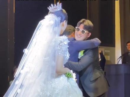 婚礼 无煽情的父亲交接仪式 适合所有新娘出场#婚礼 #韩式婚礼 #新郎新娘 #婚礼主持人 #新娘入场