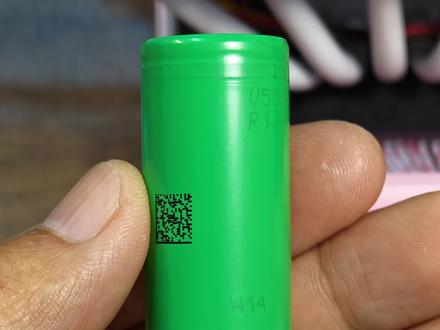 三星21700锂电池,型号INR21700-50S,放电测试容量和温升。