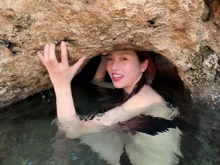 你泡过树洞里的温泉吗? #芒市 #芒棒村树洞温泉 #旅行