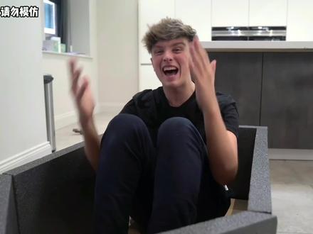 纪录片:一小时内DIY出最快的船,谁的自制船翻车了? #歪果仁真会玩 #奇葩挑战 #趣味比赛