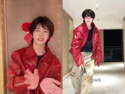 姐姐平时都化这么浓的妆吗😳
#张函瑞#09 #穿搭