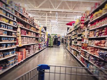 不靠卖货赚钱?年入2600亿,开市客到底在经营什么? #燃起来了大国重器 #零距离看懂财经 #品牌故事 #开市客 #costco