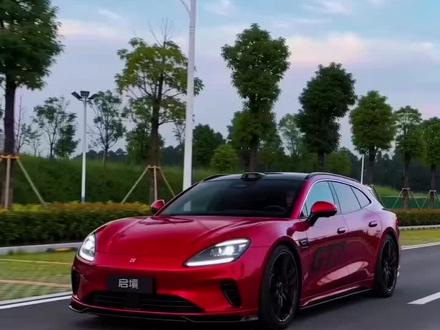 最美国产猎装轿跑启境GT7,和华为乾坤合作,体验中国华为智驾和新能源电车推背感的又一个新选择,喜欢瓦罐旅行车的你是否也在期待?#启境GT7 #启境 #华为智驾 #瓦罐车 #猎装车