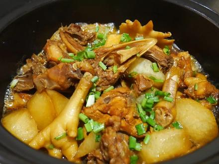 鸡肉这样做太好吃了,我家一周做五次,每次刚端上桌就光盘了