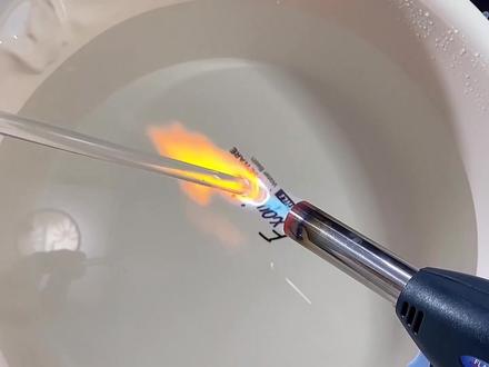 尝试自己在家制作一个,连子弹都打不穿的,鲁伯特之泪!
