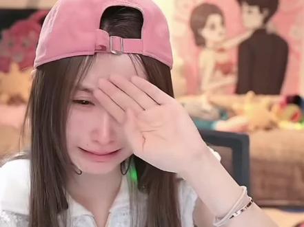笑死我了,被豆包说哭的来了,像个小女孩一样#王杨 #直播录屏分享 #豆包 @☀️王杨 #王杨直播回放