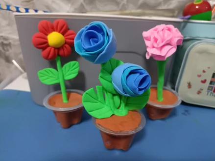 母亲节到了~
适合幼儿园小、中、大班宝贝做的超轻黏土花朵~#彩泥手工 #简单小手工 #亲子手工制作 #超轻粘土手工 #母亲节礼物 #母亲节手工