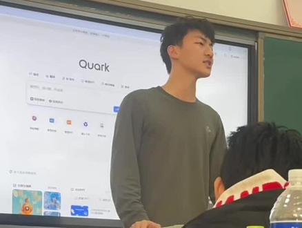 我不知道啊,说加分我就上了#大学演讲#飘向北方