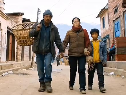 大话西游2致富经纪录片,猪怪村的致富往事来拉,都去大雁塔抓猪怪宝宝吧😄#大话村晚 #大话西游2免费版 #大话西游2星河计划 #大话ai创作团