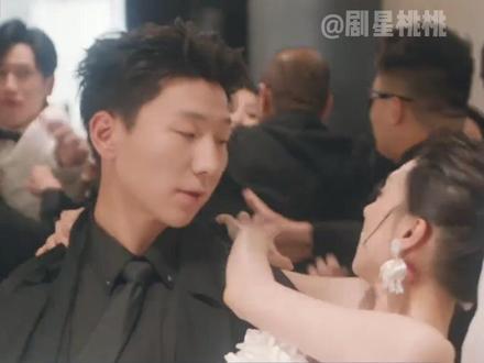 朕从未见过这样的阿如那 #阿如那 #霸总 #万万没想到