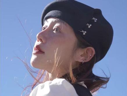 数码仿胶片?一个lut就搞定! 教你如何使用cube配置文件~
大家一起聊聊摄影~记得点赞收藏关注支持博主!
预设和原图已经分享在交流群里啦~想加群一起交流的朋友,可以私我~~