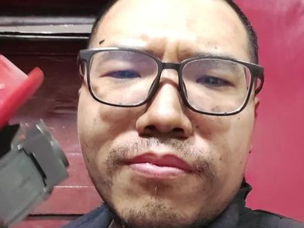 煤矿工人最好找对象了,呵呵 你们是这样吗?矿工找对象确实不易啊,但祝愿大家早日遇到良人成双,五一快乐#煤矿工人 #工人身份 #五一