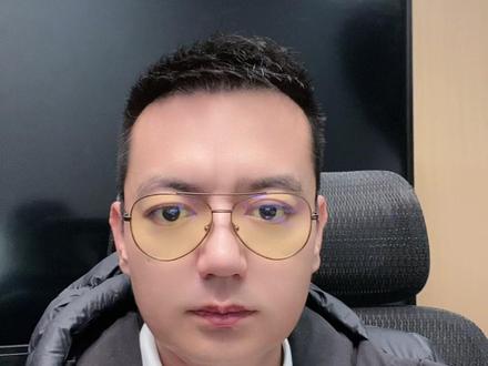 黄金白银要不要抛 黄金白银要不要抛#黄金 #财经 #股民 #股票