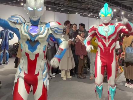 “他们是真的很爱跳这个” #库里之歌 #库里库里 #奥特曼 #魔性律动舞 #抽象