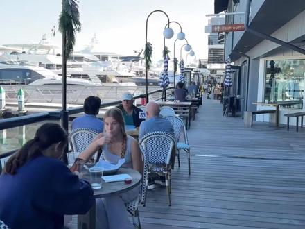 中一签狂赚30万!沐曦股份568%暴涨,国产GPU新神话? #热点 #沐曦股份 #GPU #股市 #中签