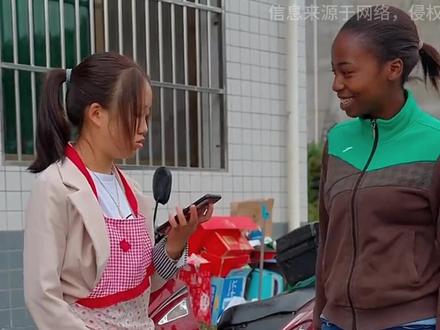 珊珊妈妈帮助菲利丝很多,还时常帮她做家务,难到不是真心的吗?#跨国婚姻 #混血萌娃 #好朋友