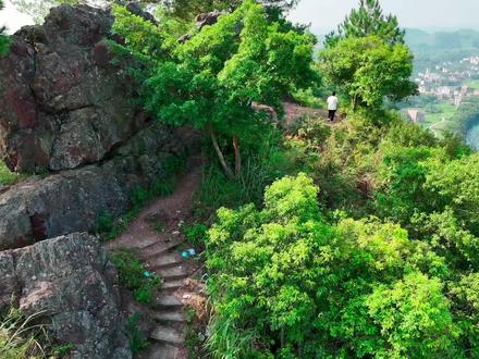 登山打卡好地方~神仙脚迹
