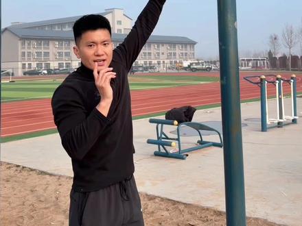 卷身上肩背没感觉,这个动作要多练!#单杠二练习 #卷身上 #干货分享