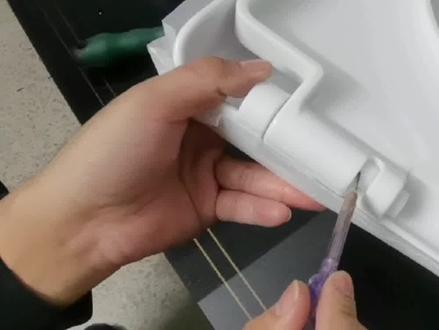 一件快拆型马桶盖座便盖阻尼轴缓降器拆卸实拍教学浩哥马桶维修 #马桶盖阻尼 #阻尼器 #马桶维修小常识