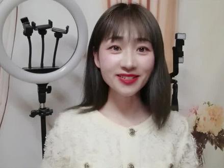 把两张照片变成拥抱视频神奇玩法#AI工具 #纳米AI搜索 #有问题找纳米 #人工智能 #AI助手