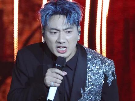 海来阿木哈尔滨演唱会《西楼儿女》直拍!“万千坎坷总有尽 大道至简在己身”
#海来阿木 #海来阿木哈尔滨演唱会 #西楼儿女