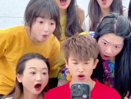 聂九罗纸星星氛围转场教程 聂九罗纸星星氛围转场生成入口#即梦ai #聂九罗 #转场 #纸星星 #圣诞 聂九罗纸星星氛围转场 烟花下圣诞树限定转场 聂九罗纸星星转场来高手了 聂九罗 聂九罗纸星星转场 聂九罗纸星星氛围转场教程 聂九罗纸星星 聂九罗纸星星素材 聂九罗纸星星转场教程视频 聂九罗星星 聂九罗星星纸条 聂九罗星星纸ai 聂九罗星星转场教程 聂九罗星星转场视频 聂九罗星星转场特效 聂九罗星星转场音乐 聂九罗星星转场在哪看 聂九罗星星转场入口 聂九罗星星转场纸 聂九罗星星转场同款 聂九罗星星转场玩法 纸星星转场教程 聂九罗转场视频 聂九罗扔星星在第几集 聂九罗精彩片段 聂九罗凤九转场 聂九罗纸星星展开 纸星星转场道具 九字真炎 枭起青壤